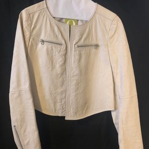 QMack Women’s Off White Leather Jacket Size Medium